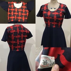 Super Cute Vintage. Could be a dress/ tunic